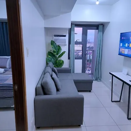 1Br T2 With Balcony Panoramic View At Horizons 101 Apartment